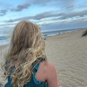 Meet your Posher, Dwana